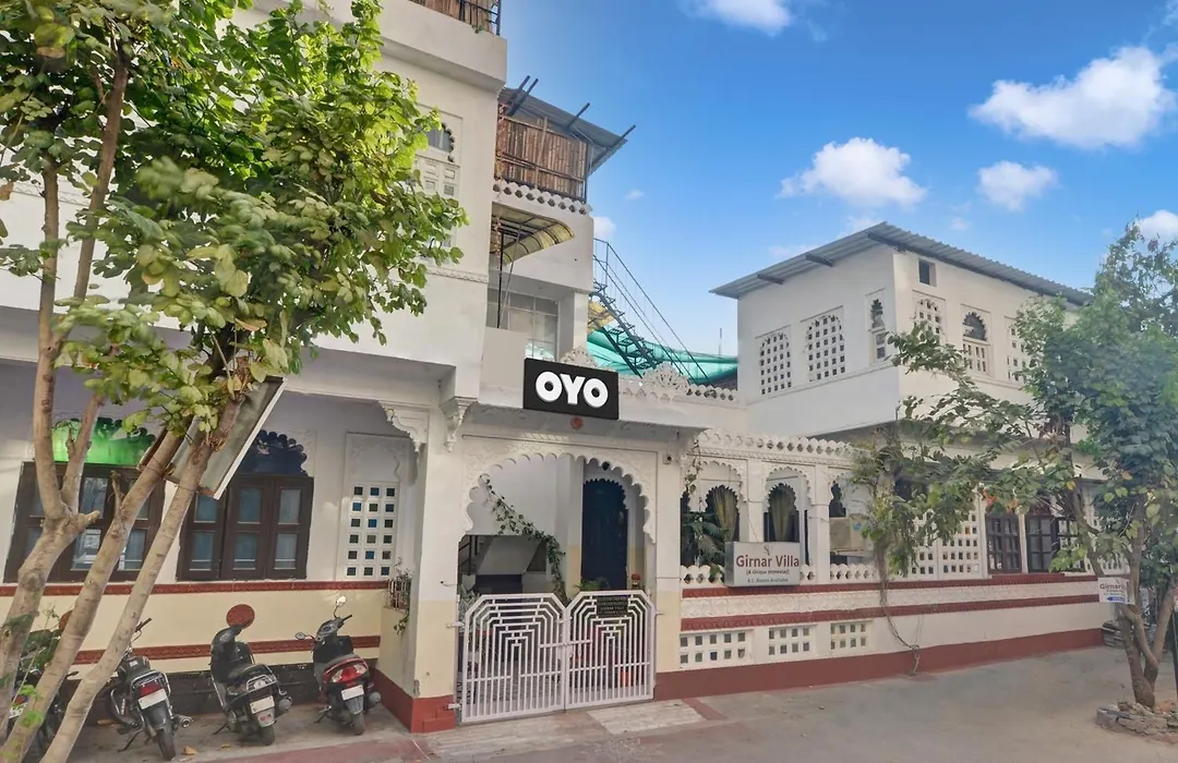 Hotel Girnar Villa-1
